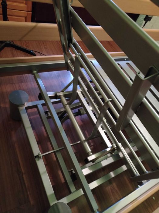 Медицинско електрическо легло със хидравлика