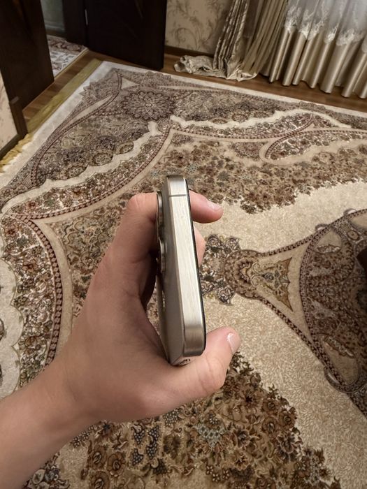 iPhone 15 pro max natural 256 gb