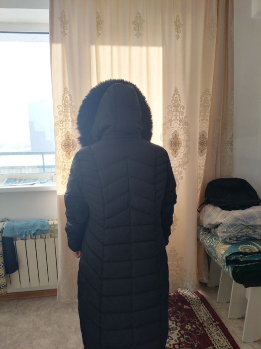 Зимний женский пуховик