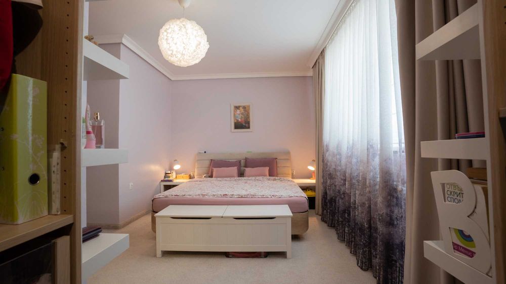 Продава се Четиристаен апартамент в Велико Търново, Стара част - 158 кв.м за 1361 €/кв.м - Снимка #15