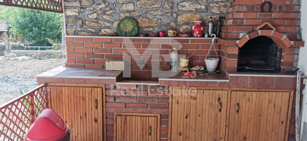 Къща в Стара Загора, област-с.Златна ливада площ 100 цена 79900