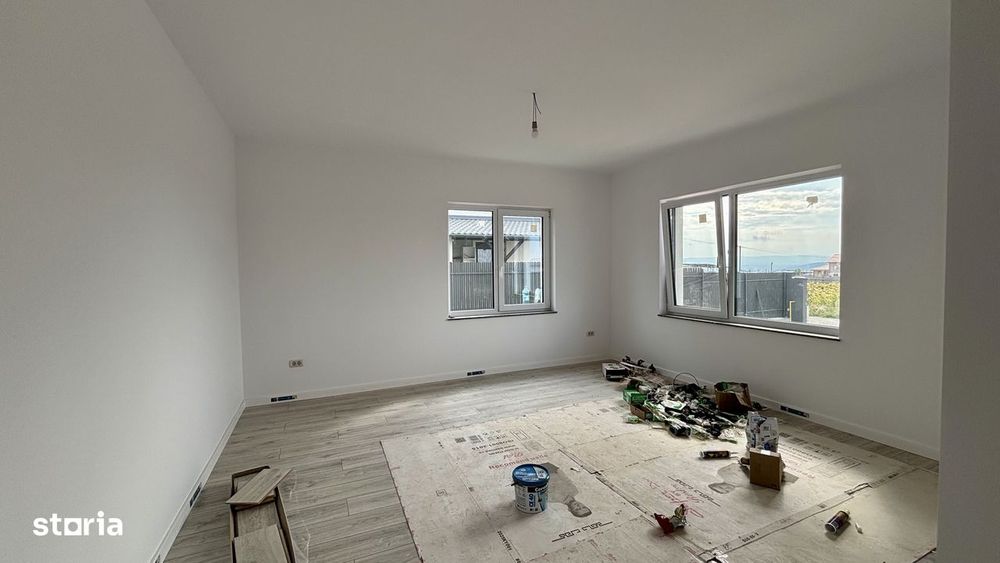 Casă P+1 single cu beci Valea Lupului