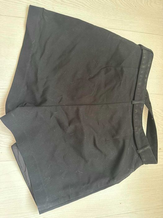 Черна пола-панталон Mohito, размер 38