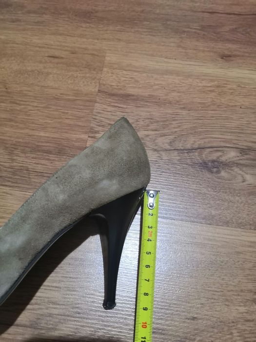 Красивые туфли, р.39