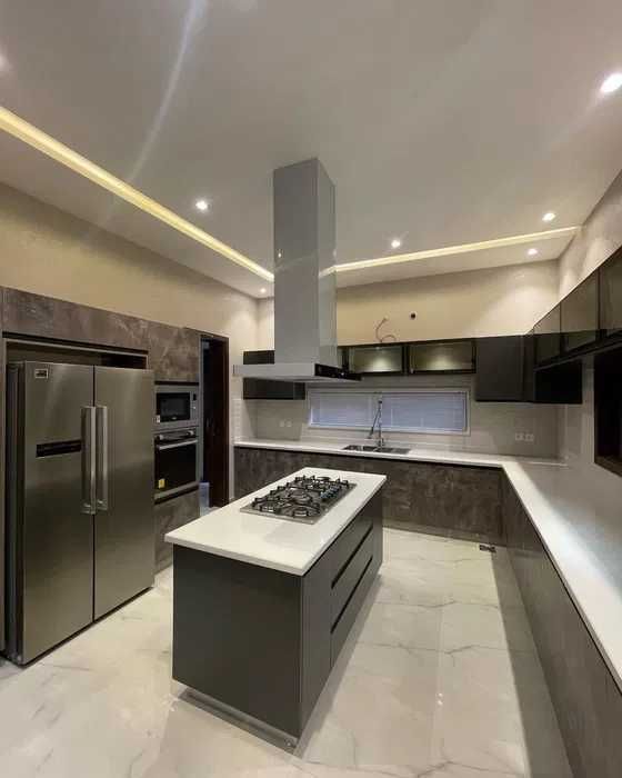 Сдаётся Евродом 6-соток на Саламатина