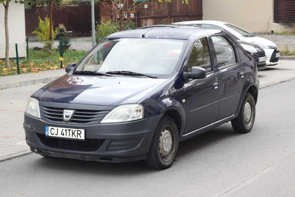 DACIA Logan