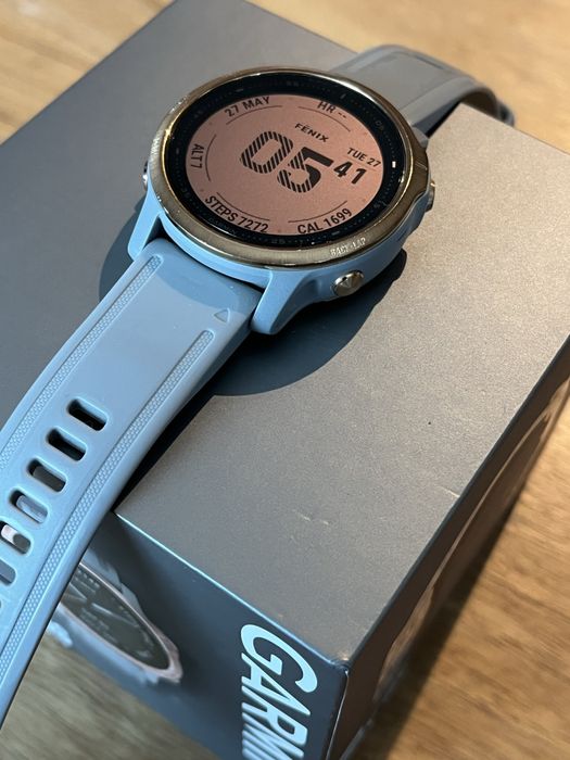 Garmin Fenix 6S Sapphire Rose Gold, cutie 43mm