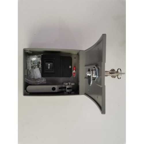 АВТОМАТ ЗА РОЛЕТНИ ВРАТИ BERG Bolt 180E с жило - пълен комплект