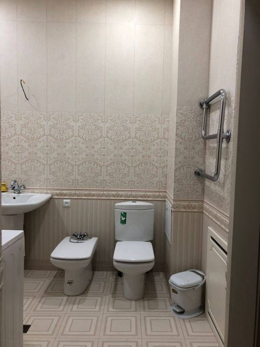 Центр. Метро Ойбек 4х комнатная улица Фидокор рядом Мрабадский суд