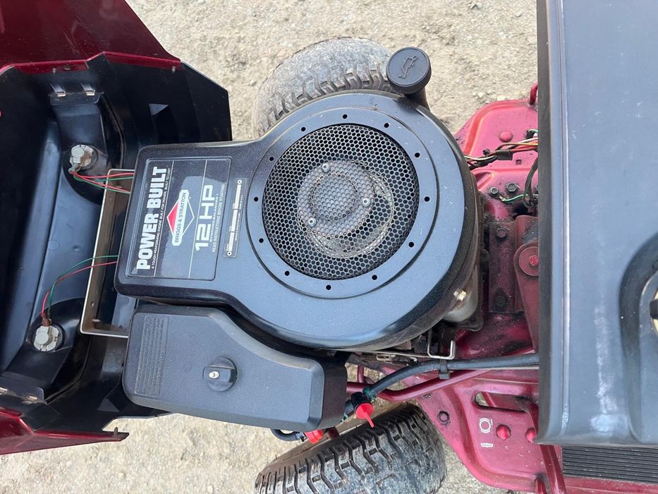 Tractoras de gazon Murray 12 cai
