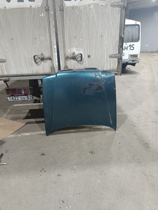 Капот Ауди 80 б4