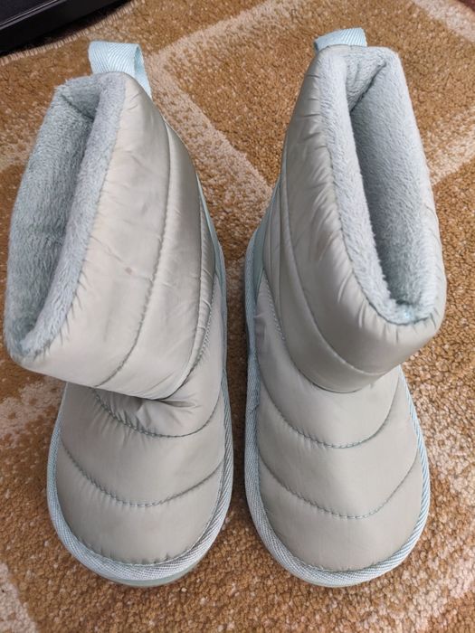 Ghete fete h&m 40 lei