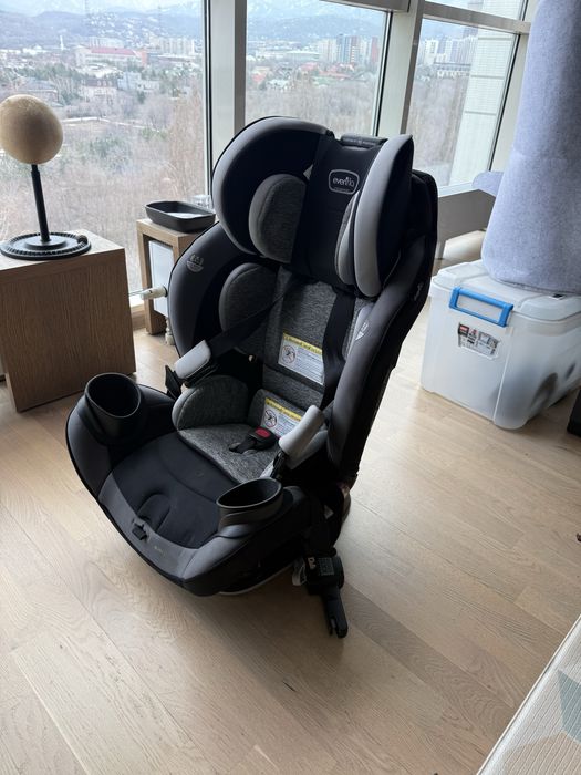 Детское автокресло Evenflo EveryStage USA с 1 месяца до 6 лет