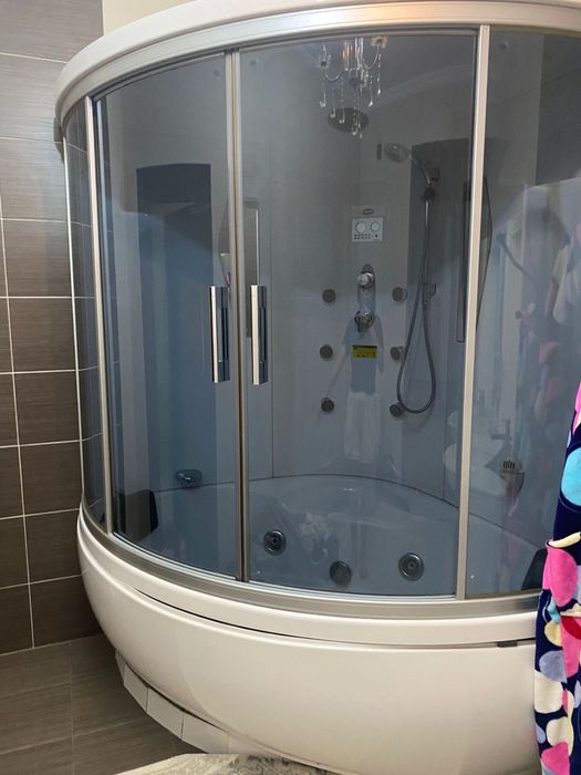 Душевая кабинка