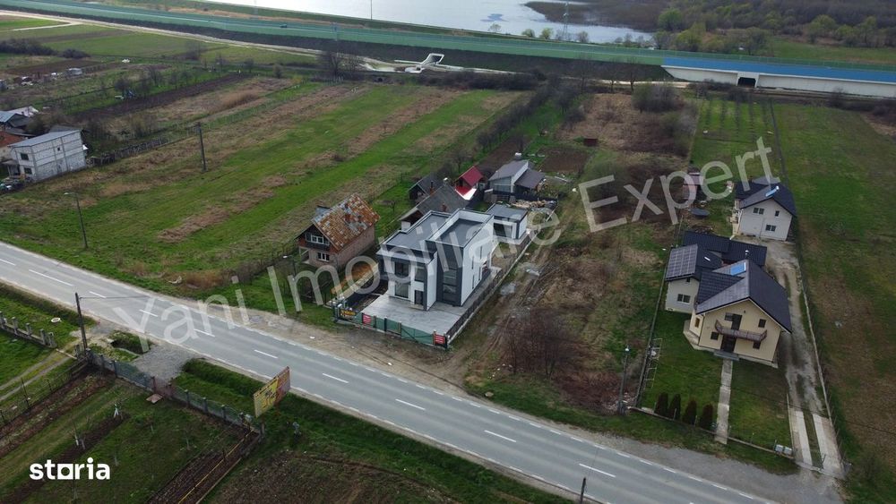 Casă de vânzare în comuna Băiculești, județ Argeș.