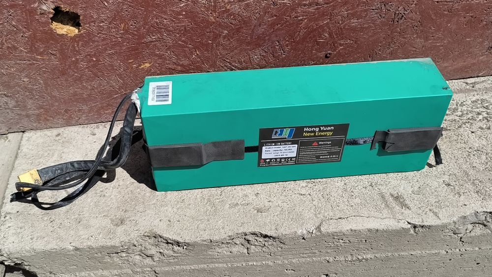 Vând baterie pentru trotineta (joyor s10s-z)  60v 18.2ah