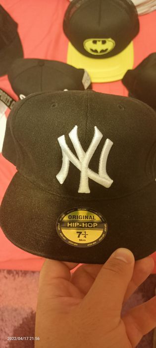 Sepci snapback Adidas NY H&M noi originale