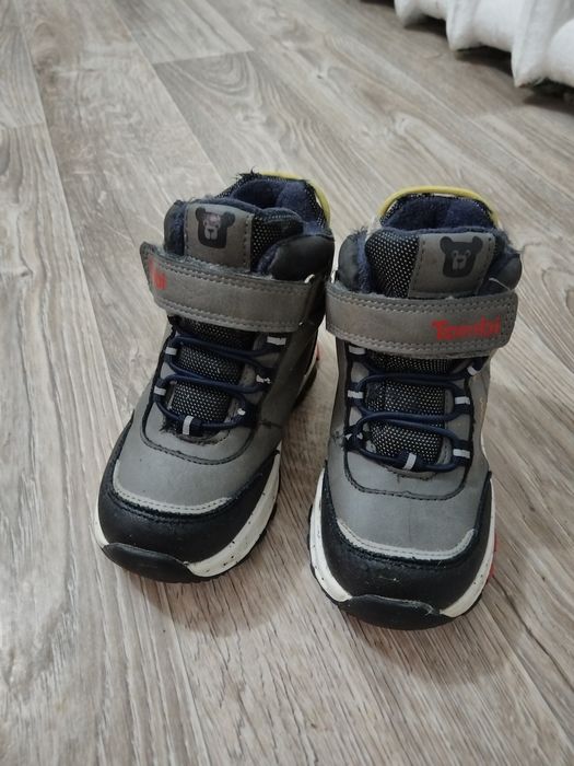 Осенние ботинки 26 размера