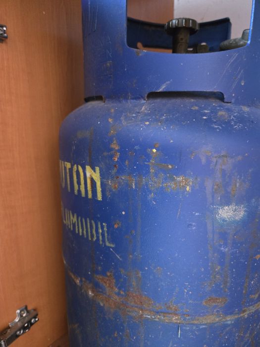 Aragaz Zanussi cu plita electrica pe gaz + butelie