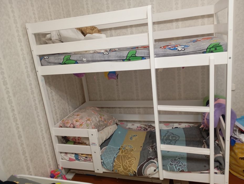 Детский двухярусный кровать