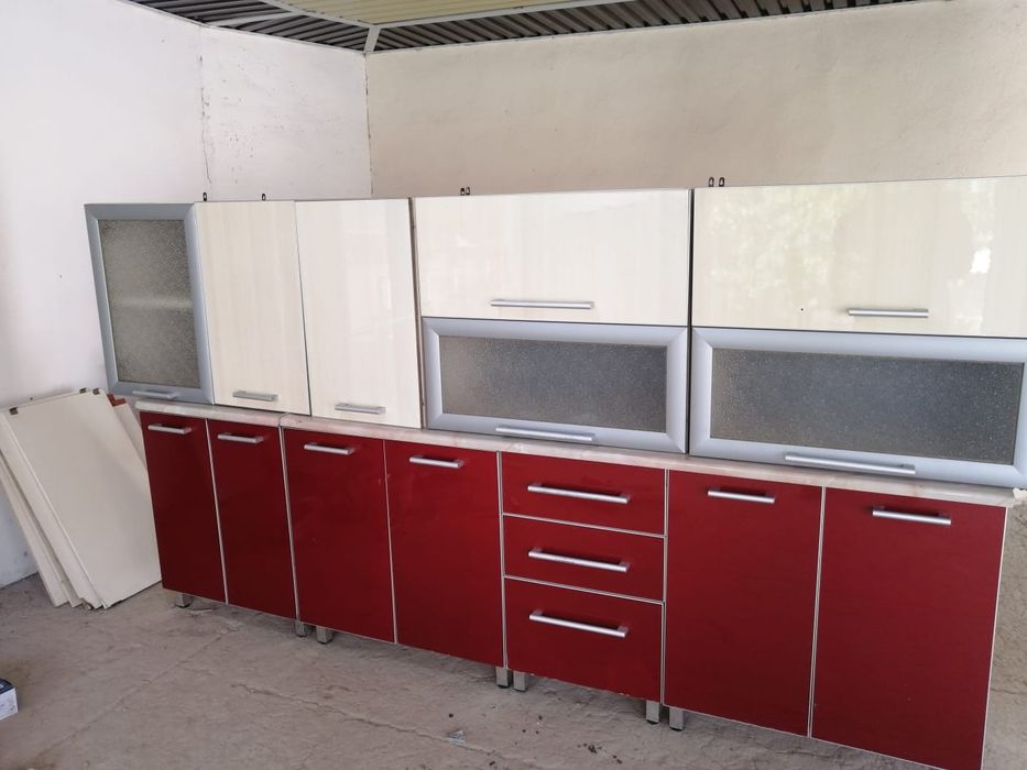 Кухонные гарнитур