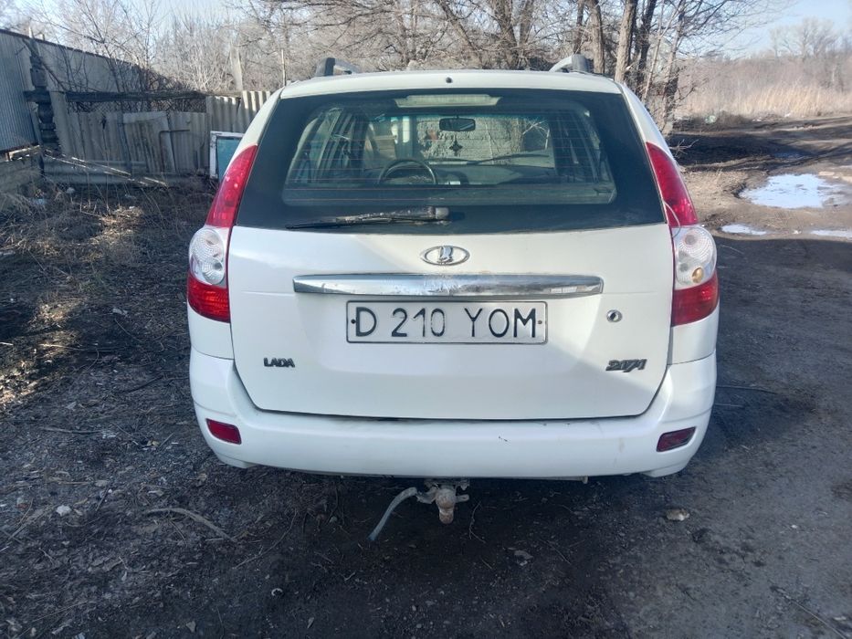 Приора универсал 2012 года