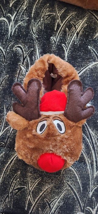 Плюшени коледни домашни пантофи