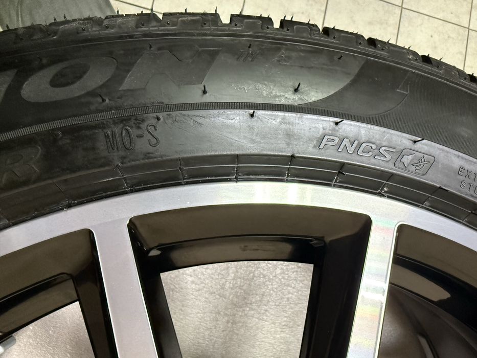 Jante Originale Mercedes GLS-167 pe 22 cu anvelope IARNA !