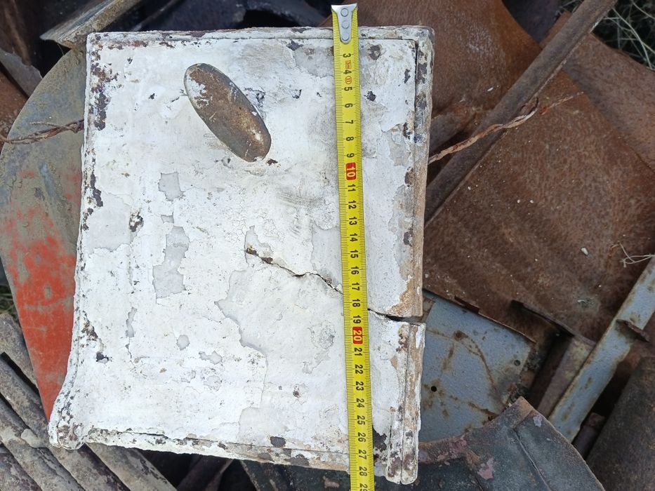 .  Дверка печная б/у -3000тн