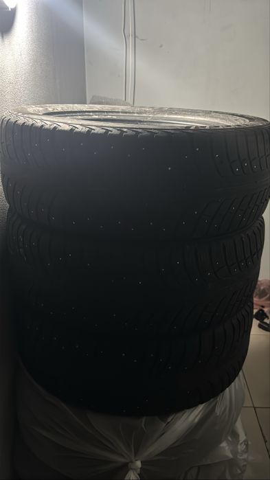 шины  типа зимные 60/225/17