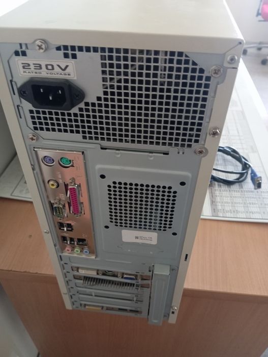 Настолен компютър