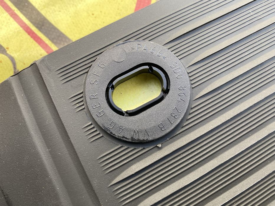 Pres covoras auto cauciuc sofer OEM vw transporter caravelle camper