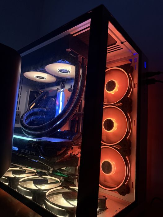 Setup gaming, RTX 3070 Ti, monitor 360hz, scaun gaming, periferice.