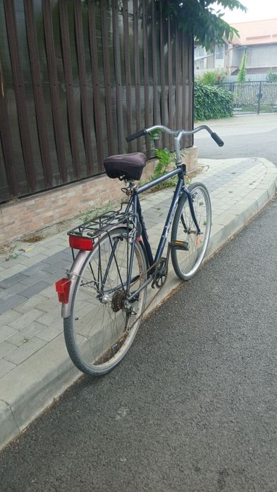 Vând sau dezmebrez biciclete
