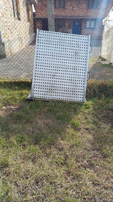 Товарна рампа за  микробус