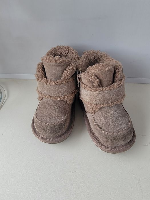 Продам угги зимние натуральные (22 р-р)