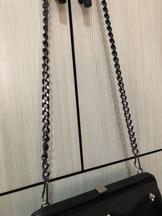 Клатч-сумка в черном цвете