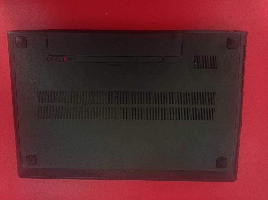 Лаптоп Lenovo Перфектна Кондиция (със зарядно)