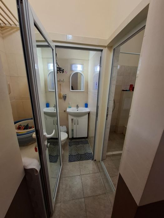 Продава се търговско помещение 70 кв.м до морето (500 м)
