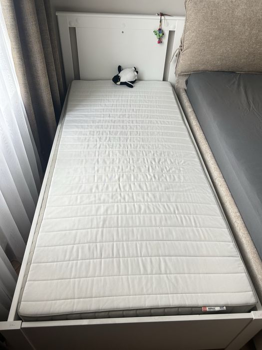 Продам кровать Ikea с матрасом