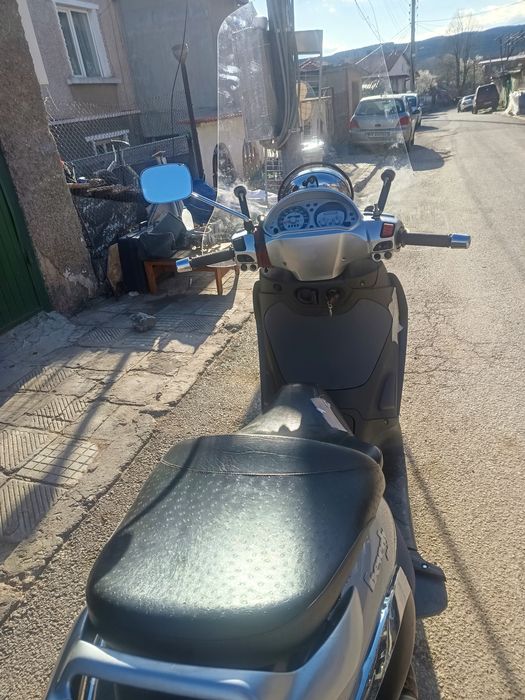 Пиаджо Бевърли 500