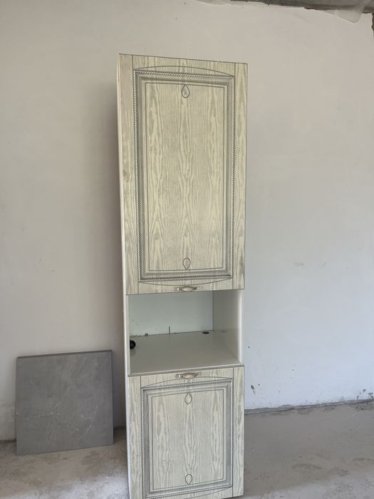 Продам кухонный мебель