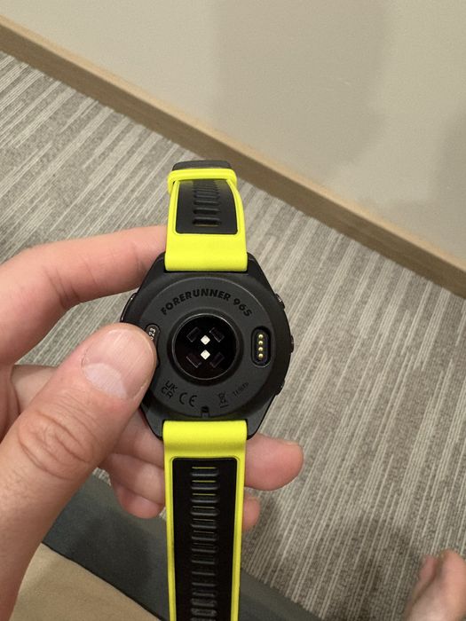 Продам Garmin 965