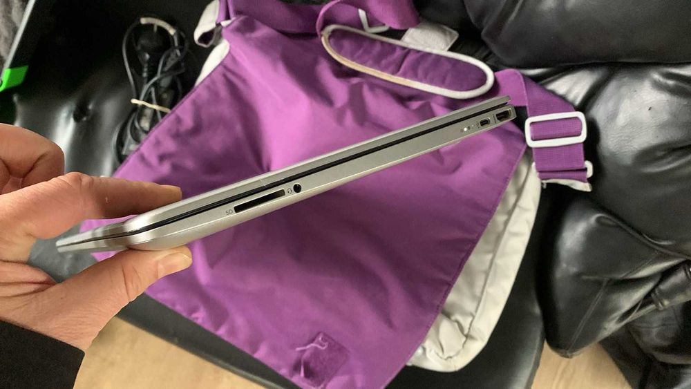 Ho Intel i3-1215U SSD-512GB/8GB DDR4