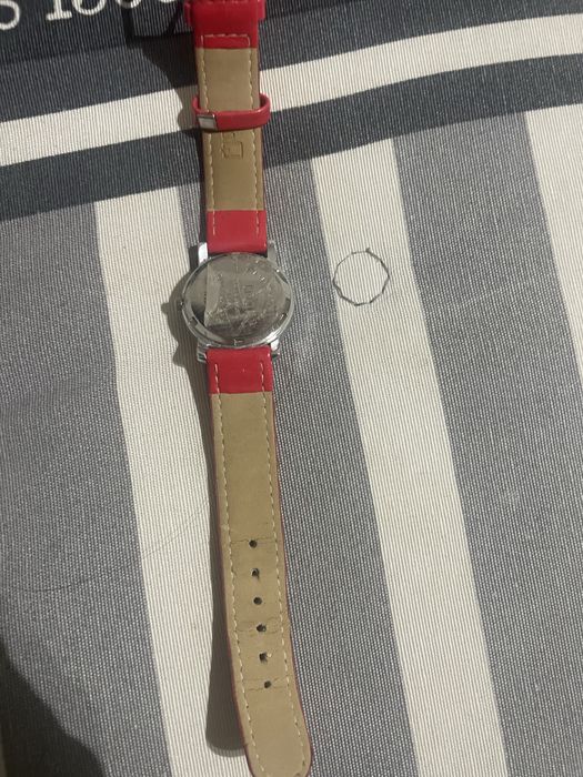 Дамски часовник