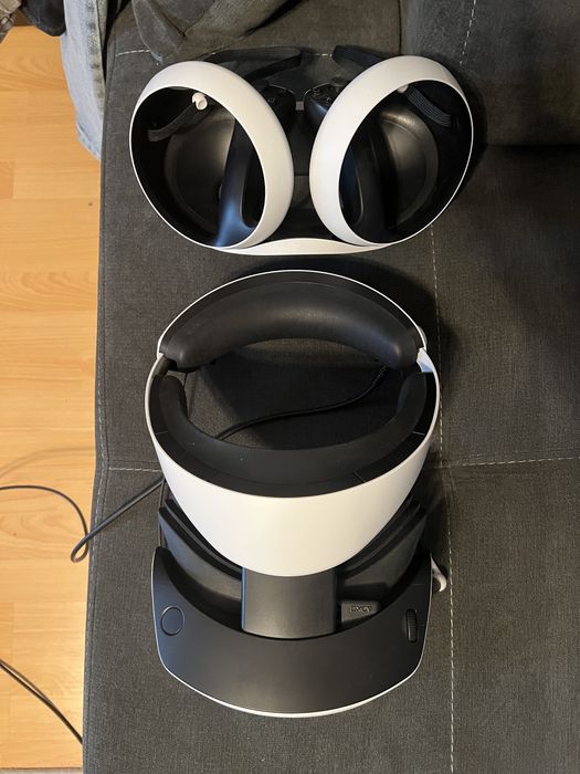 Playstation VR2 + charging stand / Garantie Mai 2027