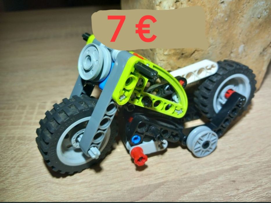 Lego сет от видът "City" и "Technic"