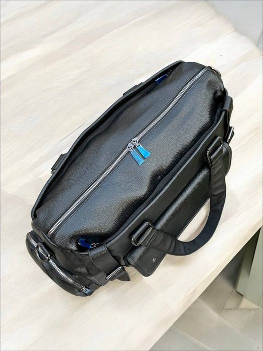 Zamonaviy va mustahkam erkaklar sumkasi D049-2