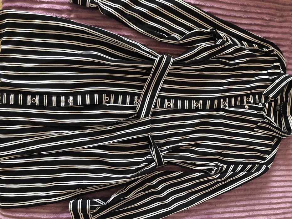 Платье  шелковое.