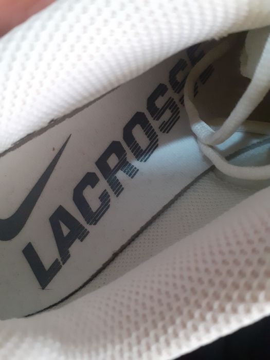 Cша NIKE новый будем торговаться  или поменяться